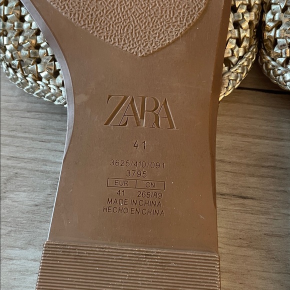 ZARA Gold Metallic Woven Slide Sandals Flats Summer Shoes Size EU 41 US 10 - Picture 6 of 6
